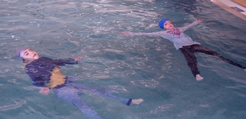 Faschingsgaudi im Schwimmbad kann Leben retten